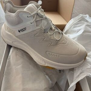 NWT HOKA Transport Chukka GTX SIZE 8.5